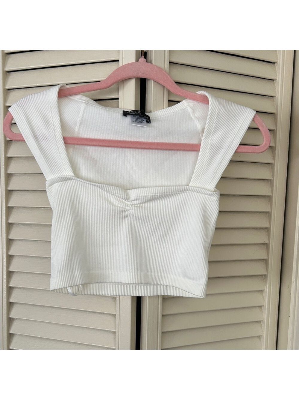 Elegant White Ribbed Crop Top